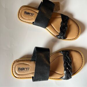 Born Women’s Sandals Flats Size 7M Leather Black
